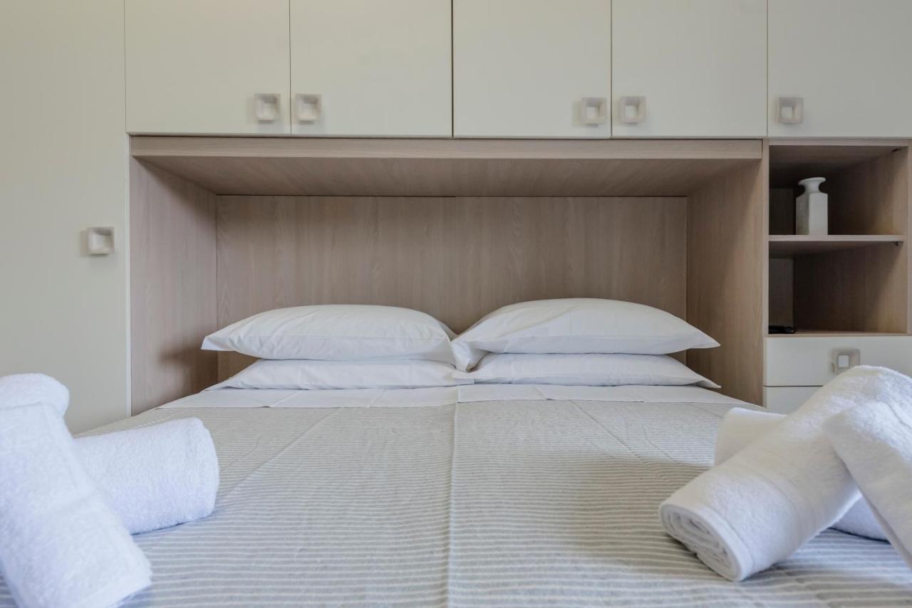 Residenza Eres Eur Apartment Rome Exterior photo
